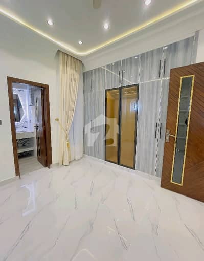 Highly-Desirable Corner House Available In Citi Housing Phase 3 - Block GG For Sale