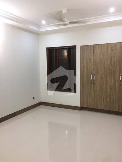 Aesthetic Prime Location House Of 450 Square Yards For Sale Is Available Aesthetic Prime Location House Of 450 Square Yards For Sale Is Available