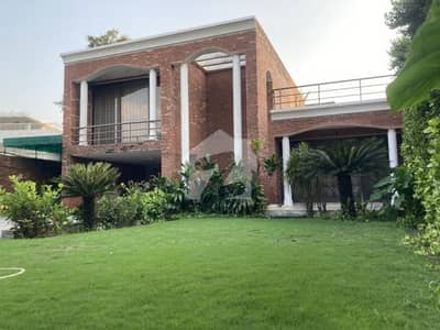 4 Kanal Old Property In Gulberg-3