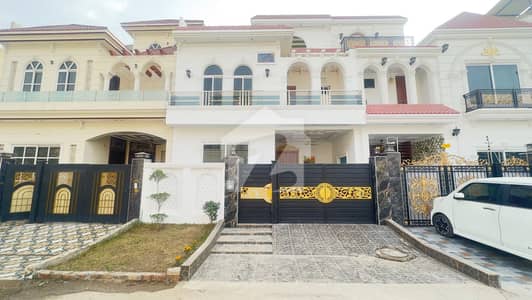 Brand New 5 Marla Modren House For Sale