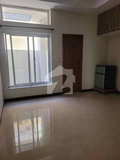 4 Marla Portion available for rent in baqir colony lalazar Estate lane 2 4 Marla Portion available for rent in baqir colony lalazar Estate lane 2