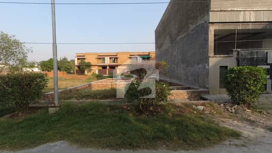 5 Marla Possession Plot For Sale On Main Boulevard Rs 45,00,000/-