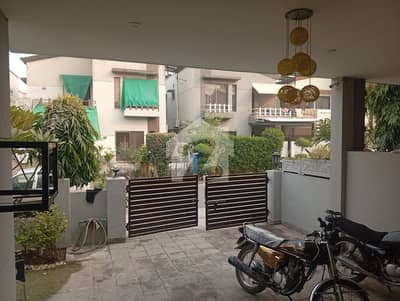 8 Marla Beautifull House For Sale In Divine Gardens In Just 3.15Crore