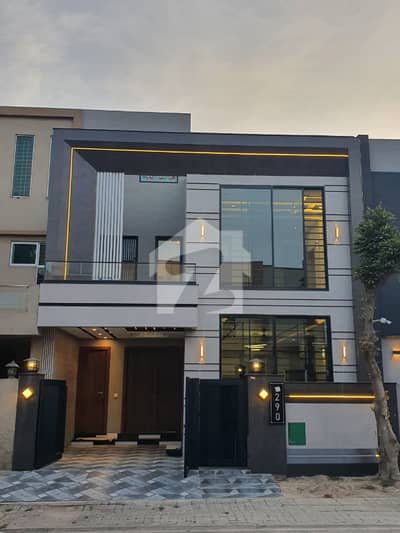 5 Marla Upper Portion Available For Rent In Bb Block Bahria Town Lahore