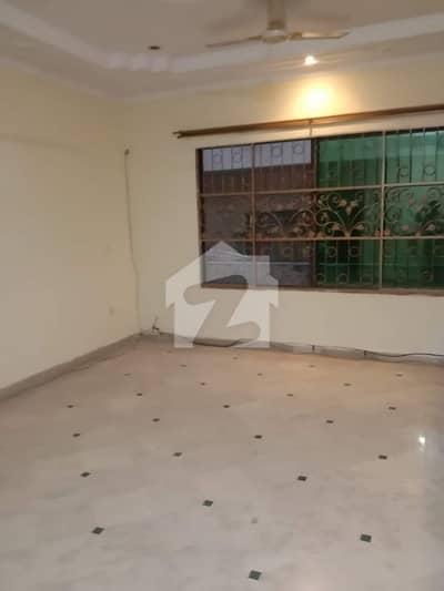 G-10/3 600'Yards Ground Portion For Rent G-10/3 600'Yards Ground Portion For Rent