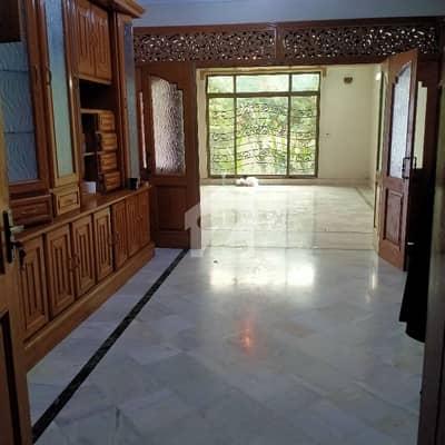G-11/3 40*80 6'Bed Full House For Rent