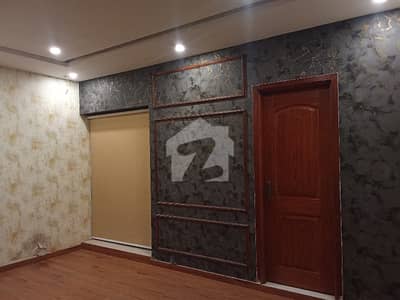 4 Marla Brand New Commercial Floor Available