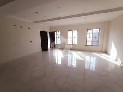 4 Marla 4th Floor Office Available For Rent In DHA Phase 6