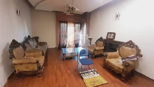 01 Kanal Beautiful & Well Maintained House For Sale In DHA Phase 04