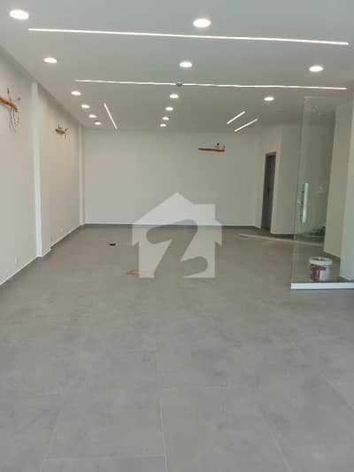 DHA Phase 8 Broadway Commercial 6.50 Marla Brand New Commercial Floor Available For Rent Out