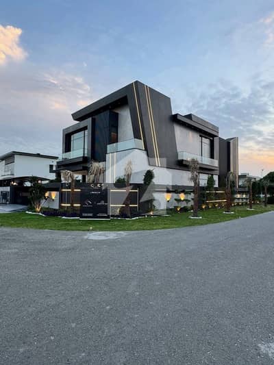 WELL DESIGNED HOUSE FOR SALE