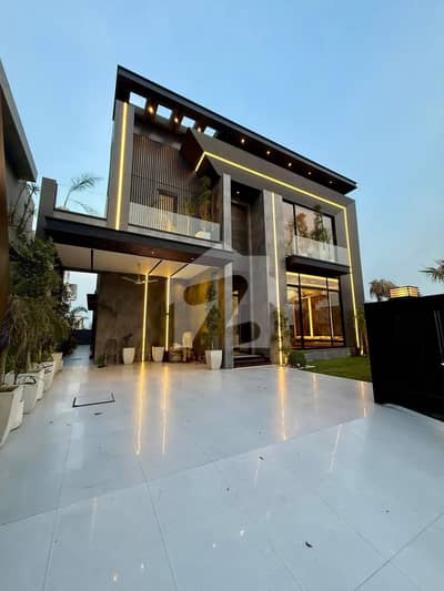 10 MARLA BRAND NEW MODERN DESIGN HOUSE FOR SALE IN DHA PHASE 8