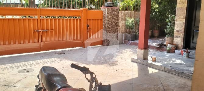 HOUSE IS AVAILABLE FOR SALIENT OFFICE