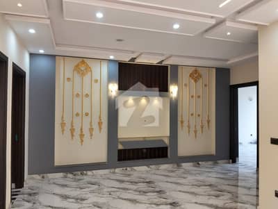 NEW 10 MARLA DOUBLE STORY BEAUTIFUL HOUSE NEAR INDUS HOSPITAL ,MARKET,MASJID AND MAIN ROAD AVAILABLE FOR SALE IN JUBLIEE TOWN LAHORE