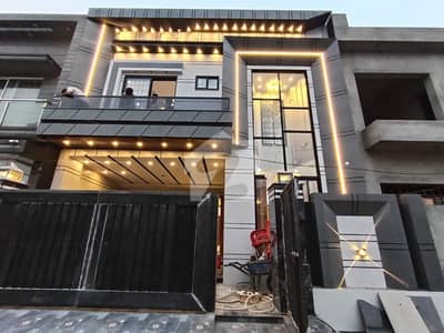 10 MARLA HOUSE AVAILABLE FOR SALE IN LDA AVENUE BLOCK J