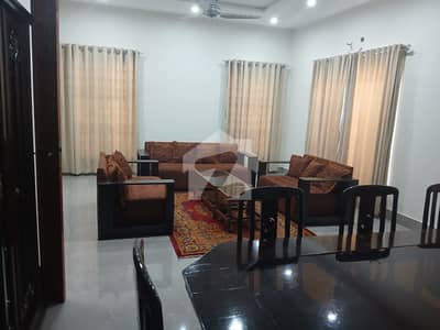 7 KW SOLAR SINGLE STOREY HOUSE AVAILABLE FOR SALE IN LDA AVENUE BLOCK D LAHORE