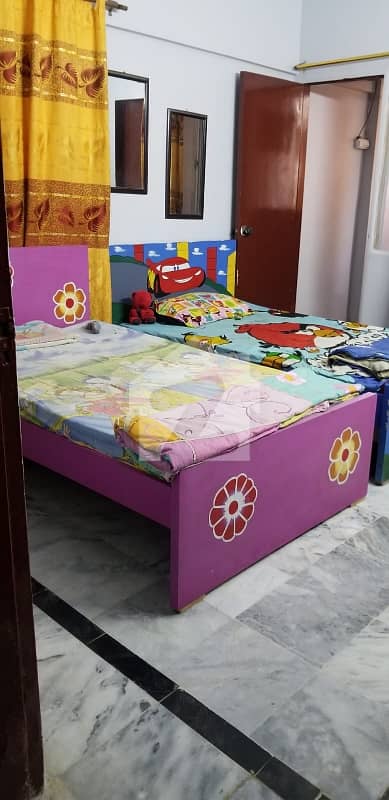 گلشن اقبال - بلاک 13-ڈی2 گلشنِ اقبال,گلشنِ اقبال ٹاؤن,کراچی میں 3 کمروں کا 6 مرلہ فلیٹ 1.38 کروڑ میں برائے فروخت۔