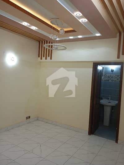 گلشن اقبال - بلاک 13-ڈی2 گلشنِ اقبال,گلشنِ اقبال ٹاؤن,کراچی میں 3 کمروں کا 8 مرلہ فلیٹ 2.2 کروڑ میں برائے فروخت۔