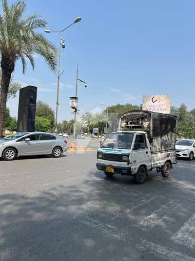 ڈی ایچ اے فیز 3 ڈیفنس (ڈی ایچ اے),لاہور میں 4 کنال رہائشی پلاٹ 29.99 کروڑ میں برائے فروخت۔