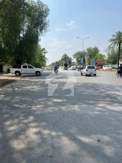 ڈی ایچ اے فیز 3 ڈی ایچ اے ڈیفینس,لاہور میں 4 کنال رہائشی پلاٹ 34.0 کروڑ میں برائے فروخت۔ ڈی ایچ اے فیز 3 ڈی ایچ اے ڈیفینس,لاہور میں 4 کنال رہائشی پلاٹ 34.0 کروڑ میں برائے فروخت۔