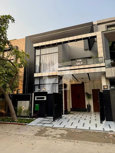 5 Marla Residential House For Sale In Rafi Block , Nearby Commercial Market, School, Mosuqe and Health Care Canter