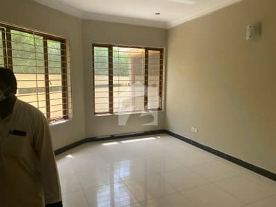 600 Yards Well Maintained Bungalow For Sale Near East Avenue Reasonable Demand Owner Built Reasonable Demand. 600 Yards Well Maintained Bungalow For Sale Near East Avenue Reasonable Demand Owner Built Reasonable Demand.