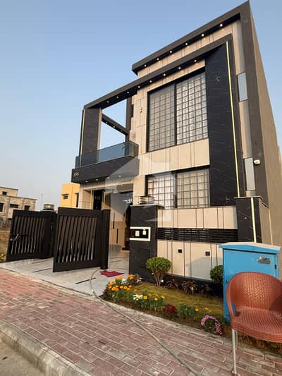 5 Marla Residential House For Sale In Jinnah Block, Nearby Commercial Market, School, Mosuqe and Health Care Canter