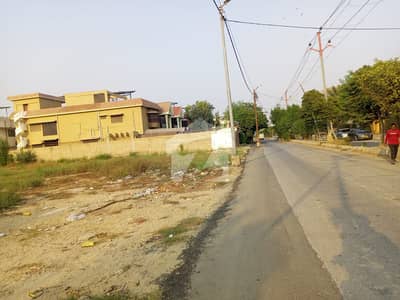 CHANCE DEAL | 500 Sq. Yds Premium Plot For Sale DHA Phase 8, Zone D