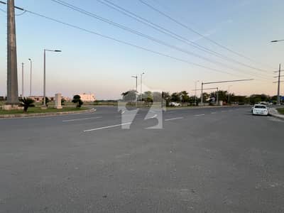 ڈی ایچ اے فیز 3 - بلاک وائے فیز 3,ڈیفنس (ڈی ایچ اے),لاہور میں 2 کنال رہائشی پلاٹ 12.5 کروڑ میں برائے فروخت۔ ڈی ایچ اے فیز 3 - بلاک وائے فیز 3,ڈیفنس (ڈی ایچ اے),لاہور میں 2 کنال رہائشی پلاٹ 12.5 کروڑ میں برائے فروخت۔