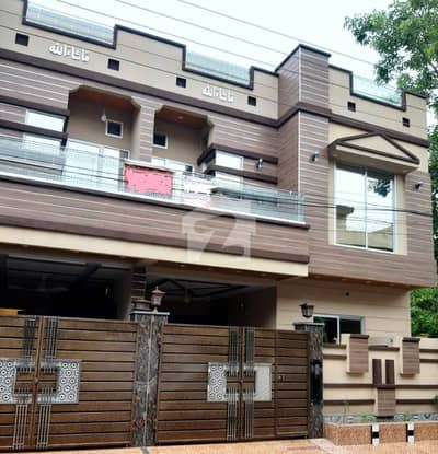 5 Marla Brand New Luxury House For Sale In Johar Town Near To Emporium Mall