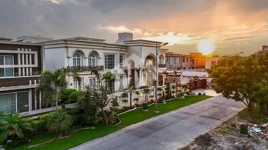 BRAND NEW FULLY FURNISHED FULL BASEMENT FULL HOUSE AVAILABLE FOR SALE NEAR TO RAYA