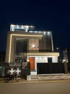 Luxury 10 Marla House Available for Sale in Etihad Town Phase 1 Prime Location, Lahore Luxury 10 Marla House Available for Sale in Etihad Town Phase 1 Prime Location, Lahore