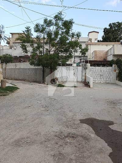 نارتھ ناظم آباد ۔ بلاک آئی نارتھ ناظم آباد,کراچی میں 3 کمروں کا 15 مرلہ مکان 6.0 کروڑ میں برائے فروخت۔
