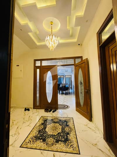 Very Elegant House Very Elegant House