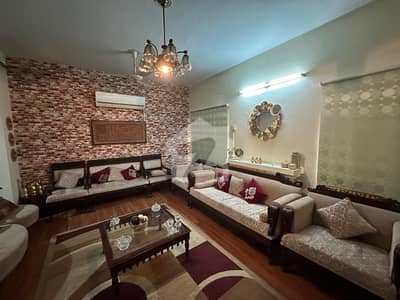 40x80 Single Storey House For Sale In I-8/2 40x80 Single Storey House For Sale In I-8/2