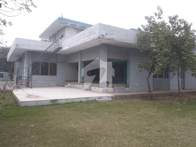 گارڈن ٹاؤن - ٹیپو بلاک گارڈن ٹاؤن,لاہور میں 2 کنال رہائشی پلاٹ 15.0 کروڑ میں برائے فروخت۔