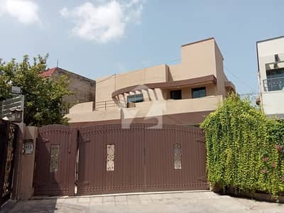 EXECUTIVE FURNISHED HOUSE FOR RENT GULBERG GARDEN TOWN SHADMAN GOR LAHORE