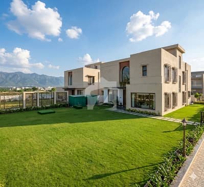 F-7 Islamabad 666 Sq Yards House + 4 Kanal Extra Corner Land | Dead-End Street | Rare Opportunity