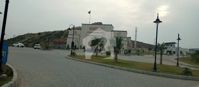 ڈی ایچ اے ڈیفینس فیز 4 ڈی ایچ اے ڈیفینس,اسلام آباد میں 1 کنال رہائشی پلاٹ 3.1 کروڑ میں برائے فروخت۔ ڈی ایچ اے ڈیفینس فیز 4 ڈی ایچ اے ڈیفینس,اسلام آباد میں 1 کنال رہائشی پلاٹ 3.1 کروڑ میں برائے فروخت۔