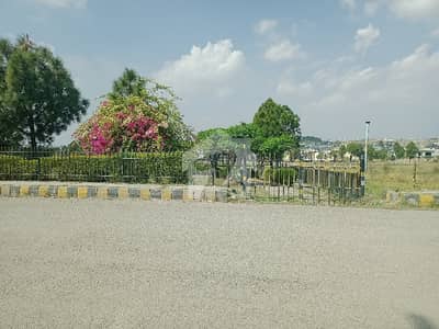 E-18 Health Enclave Islamabad Corner Residential 600 Sy Yds Plot