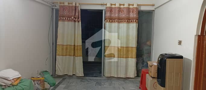 3BDD 1450 SQ FEET 3 FLOOR VERY GOOD CONDITION. . .
