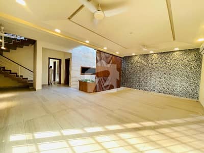 F-7 Elegant House Available For Rent.