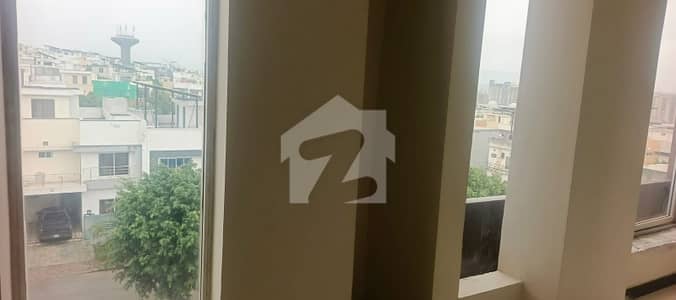 Beautiful Flat for Sale Prime Location | Ready to Mov Beautiful Flat for Sale Prime Location | Ready to Mov