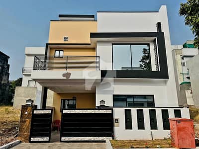 Bahria Enclave Sector H 5 Marla Double Storey House Available For Sale Ideal Location More Options Available