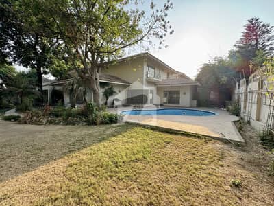 2 Kanal Luxuries House With Swimming Pool For Rent In F-7 On Prime Location