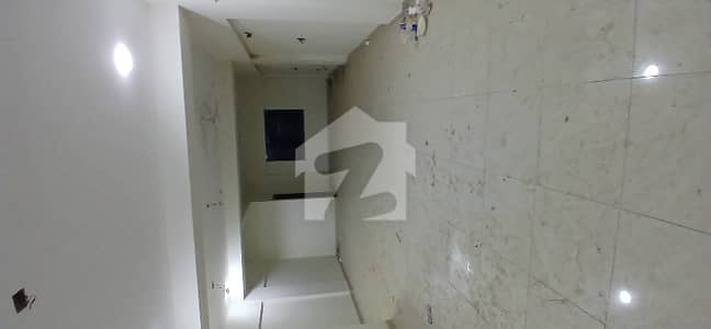 ڈی ایچ اے فیز 8 ڈی ایچ اے ڈیفینس,کراچی میں 4 مرلہ Studio دفتر 1.3 لاکھ میں کرایہ پر دستیاب ہے۔