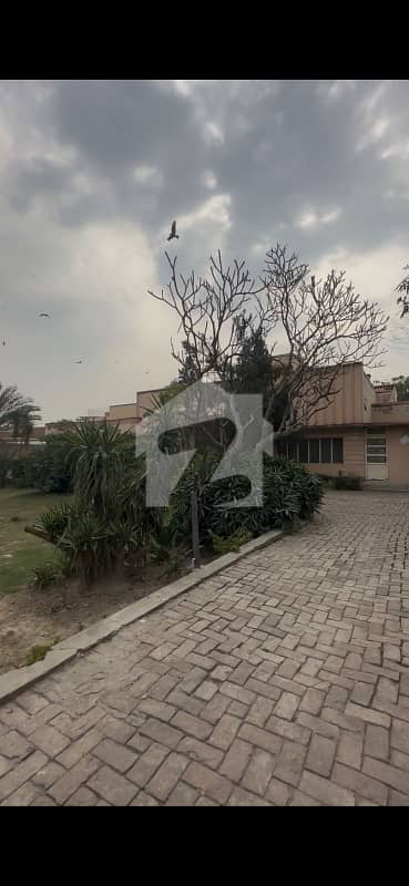 گلبرگ 2 - بلاک جی گلبرگ 2,گلبرگ,لاہور میں 5 کمروں کا 8 کنال مکان 11.0 ارب میں برائے فروخت۔