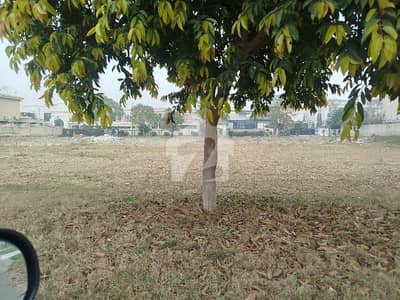 ڈی ایچ اے فیز9 پریزم - بلاک ایل ڈی ایچ اے فیز9 پریزم,ڈی ایچ اے ڈیفینس,لاہور میں 10 مرلہ رہائشی پلاٹ 1.35 کروڑ میں برائے فروخت۔ ڈی ایچ اے فیز9 پریزم - بلاک ایل ڈی ایچ اے فیز9 پریزم,ڈی ایچ اے ڈیفینس,لاہور میں 10 مرلہ رہائشی پلاٹ 1.35 کروڑ میں برائے فروخت۔