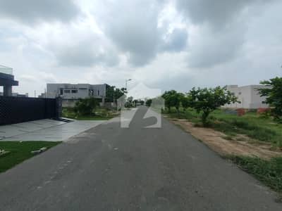 Corner 150' Road 40sqft Excess Land - Walking Distance Park Mcdonlads and Raya Fairways 2 Min Drive - Dream Land For Living