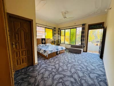 Fully Furnished Upper Portion For Rent In G11/2 (30*70)